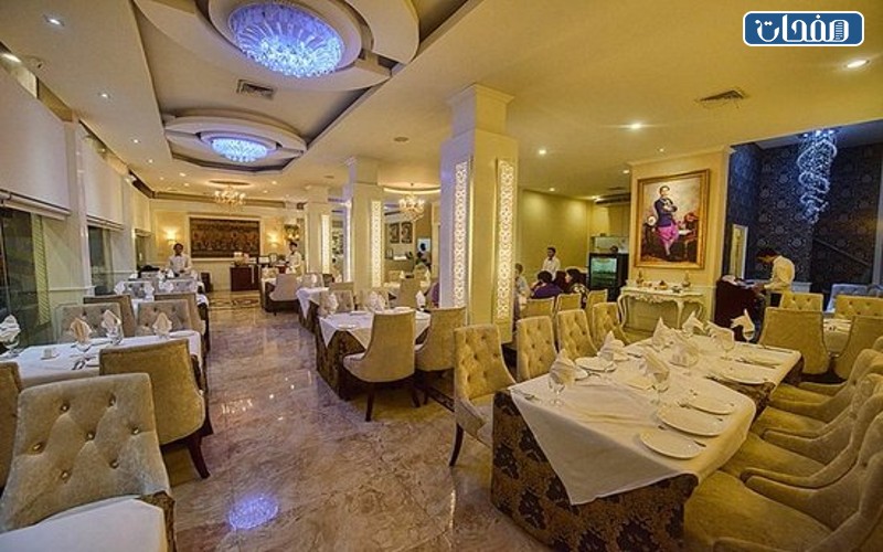 مطعم الكوخ الهندي