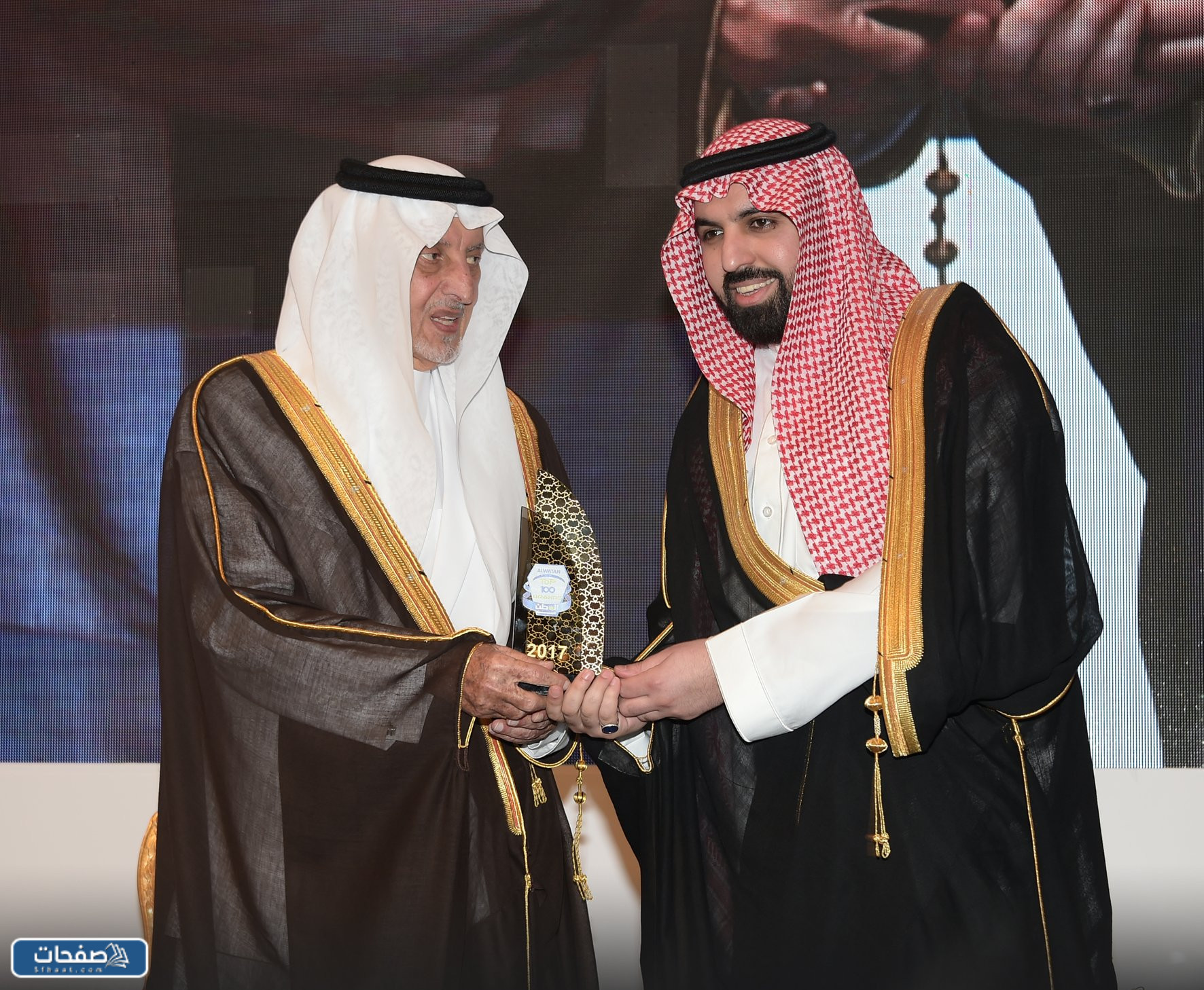 صور الشيخ عبد العزيز بن جاسر مؤسس العربية للعود