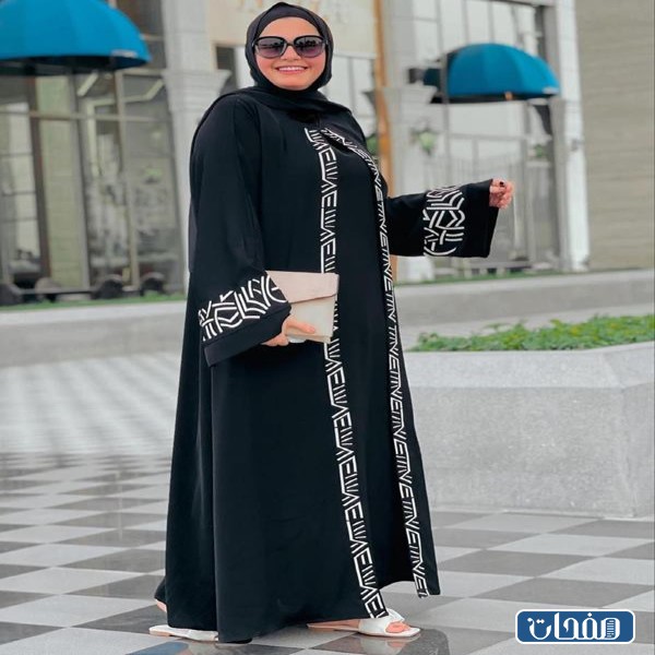 صور عبايات إماراتية سوداء