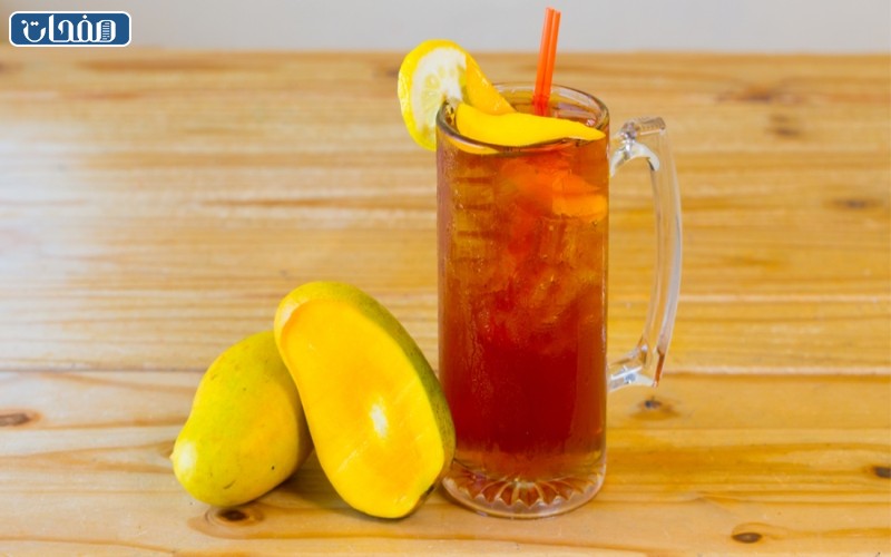 مشروب الليمون بالمانجو والشاي الأسود المثلج